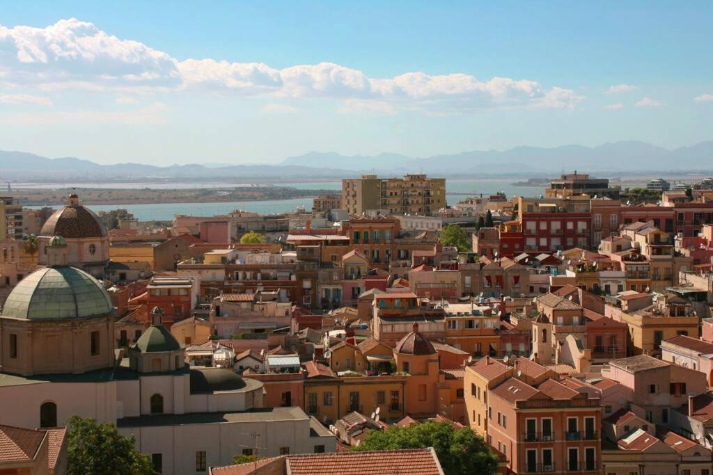 Monfalcone City Room Rental Apartment Cagliari Bagian luar foto