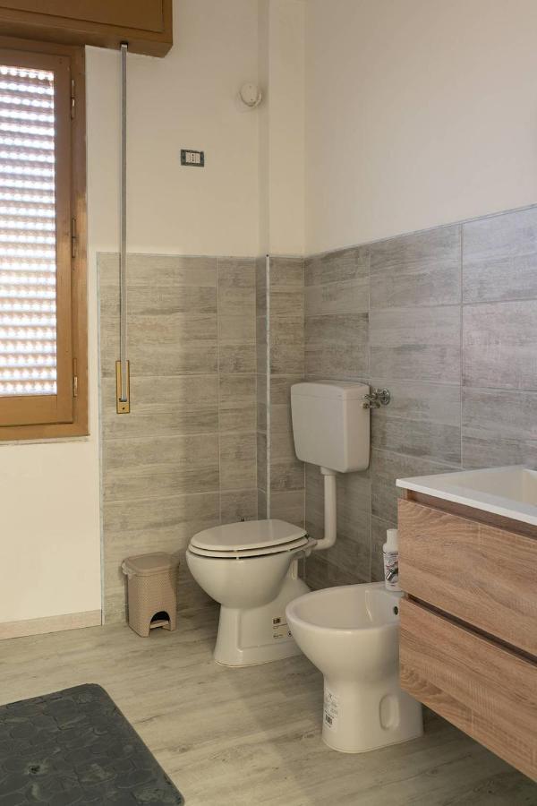 Monfalcone City Room Rental Apartment Cagliari Bagian luar foto